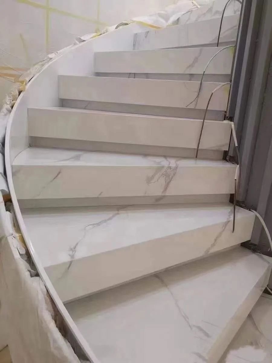 Sintered Stone Stairs Examples (11) Sintered Stone Stairs Examples (11)