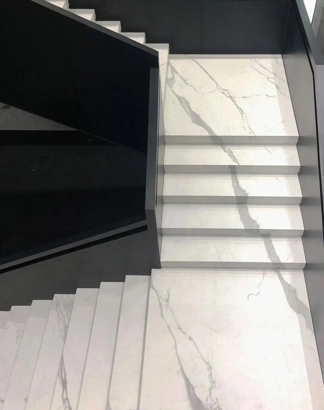 Sintered Stone Stairs Examples (30) Sintered Stone Stairs Examples (30)